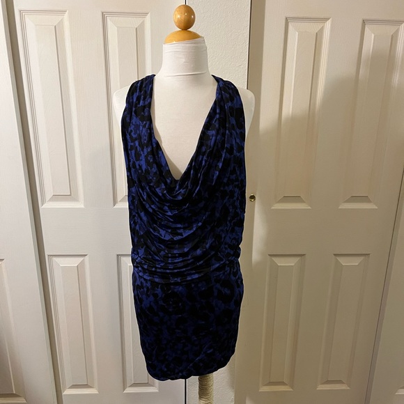 Beautiful blue and black mini dress - Picture 1 of 3